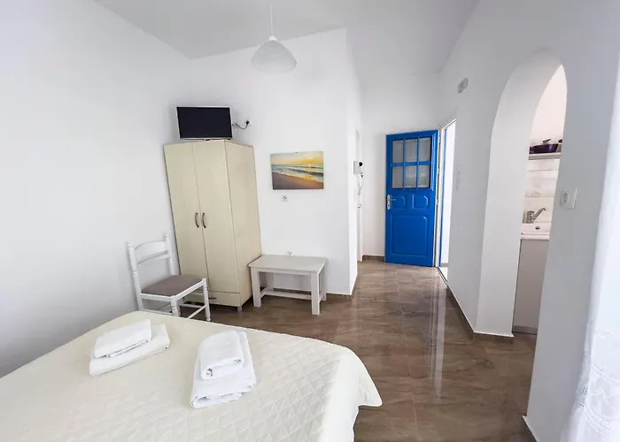 Barbara Apartment Katapola