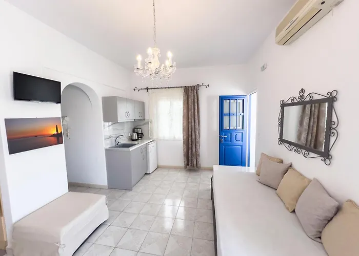 Barbara Apartment Katapola