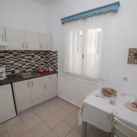 Barbara Apartment Katápola